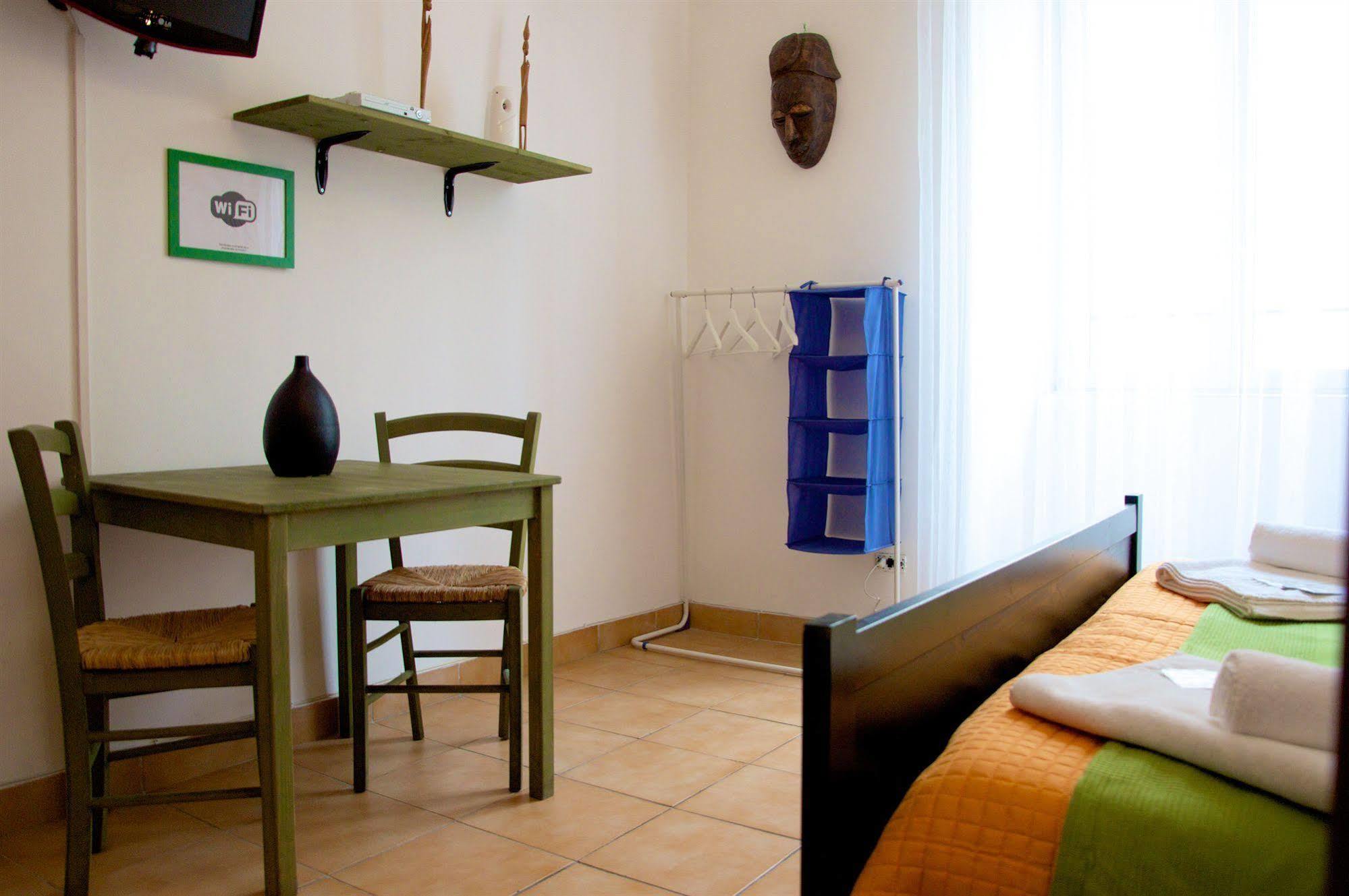 Meltin' Rome Guest House Exterior foto